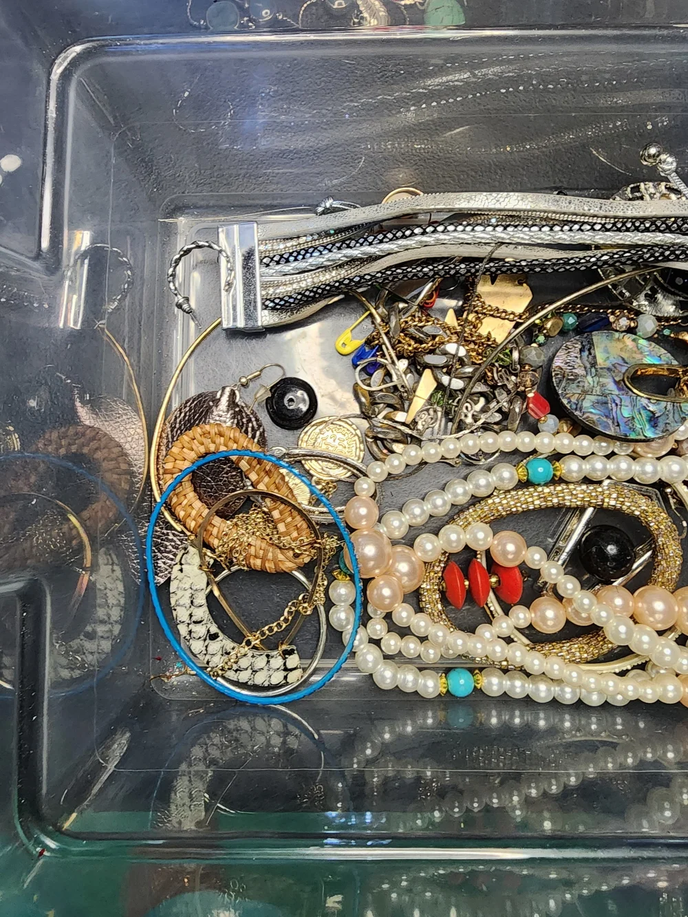 1lb Mixed Fashion Jewlery Lot For Crafting May Or May Not Have Matches